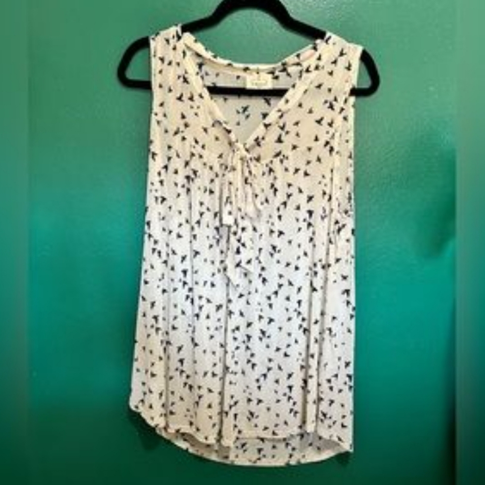 New top with necktie bow